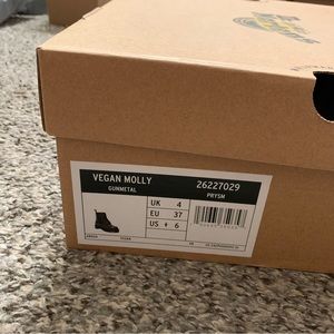 Dr Martens Molly Vegan Gunmetal Prysm
